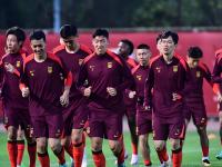九游娱乐官方平台-国家队在激烈对决中获得胜利，晋级半决赛的简单介绍