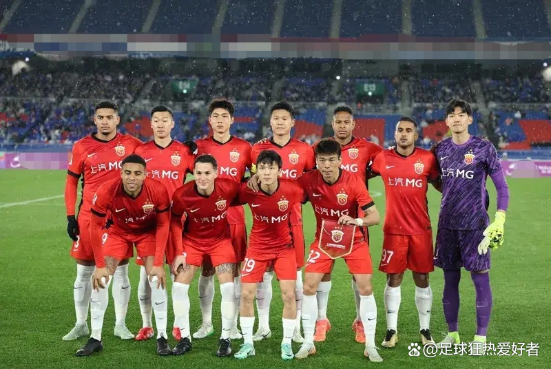 关于谁说中超和中甲水平低，中国香港队征战东亚杯，有多人的信息