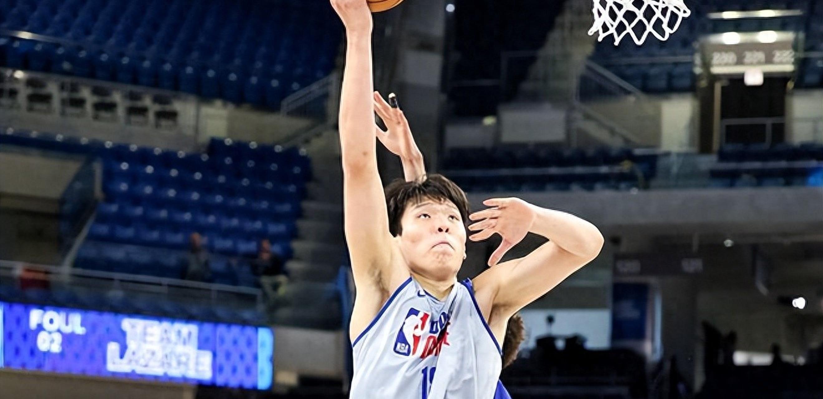 包含中国篮协同意杨瀚森不打亚洲杯：全力备战NBA新赛季的词条