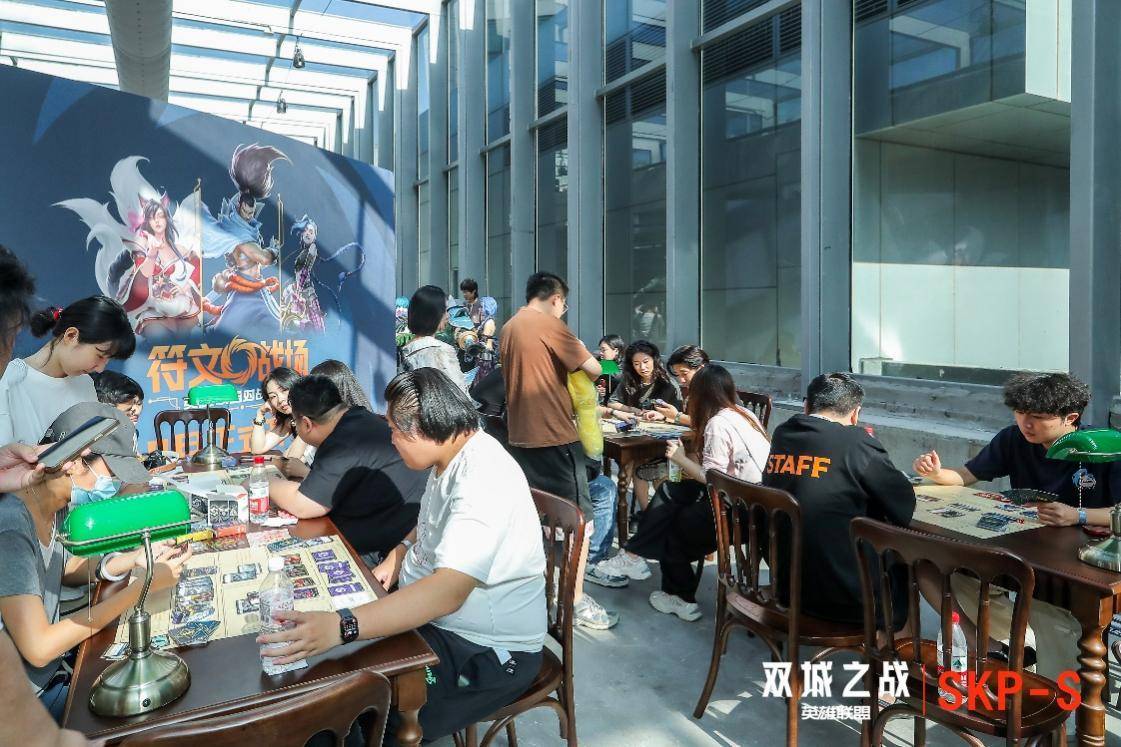 《英雄联盟：双城之战》艺术狂欢登陆SKP-S