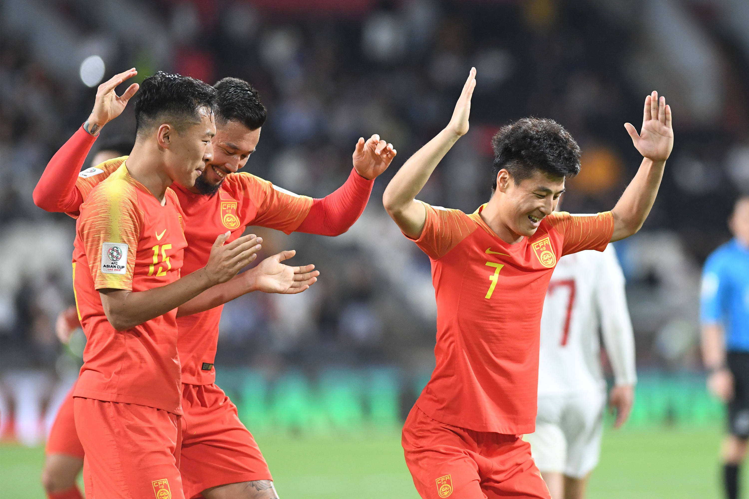 国际足坛大比拼：中国队势如破竹，取胜无悬念